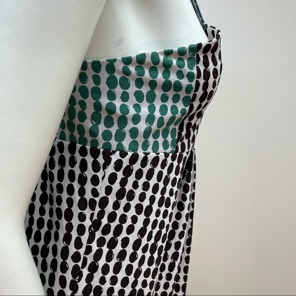 5/$20 BCBGMAXAZRIA polka dot sleeveless top M - Picture 3 of 7